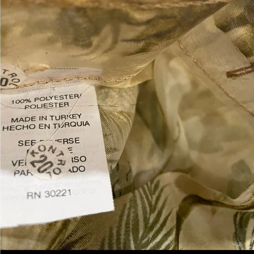 Bed Bath & Beyond Green, Creme & Tan Print Shower Curtain RN30221